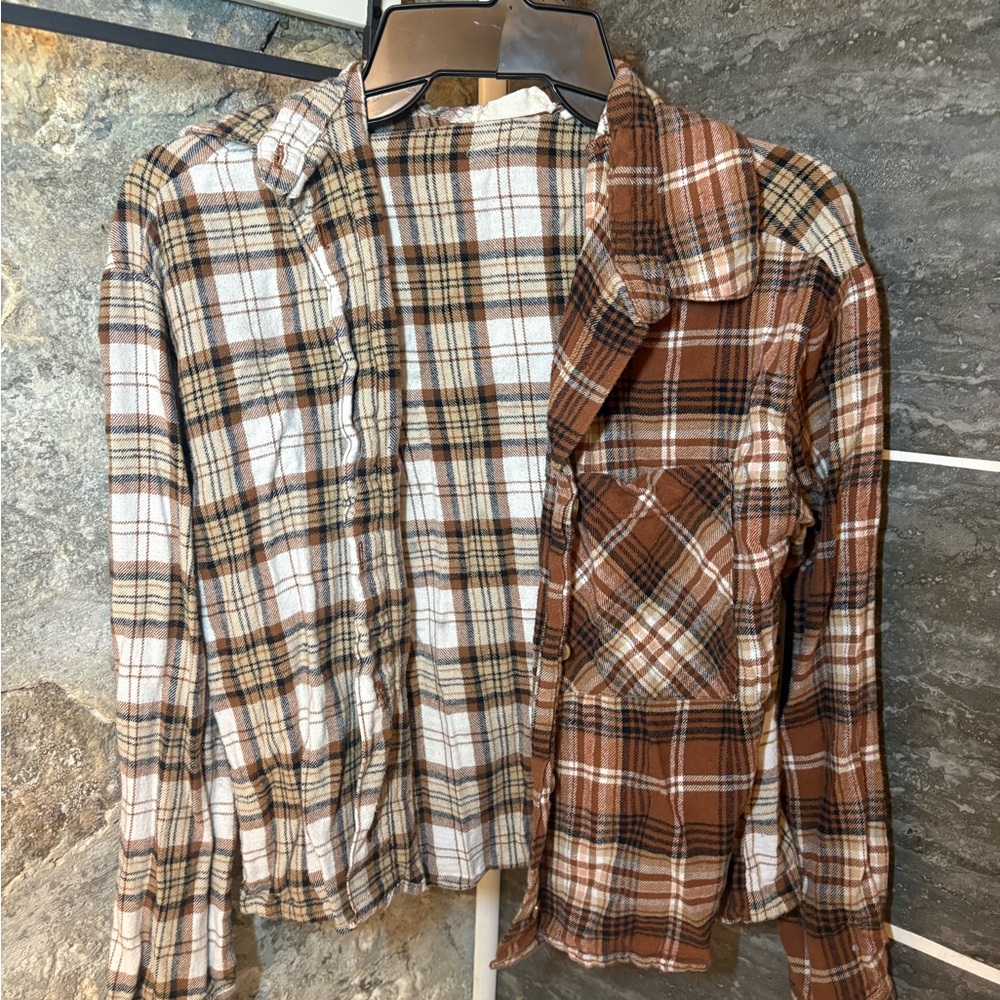 Retrod two toned button down - Picture 3 of 5